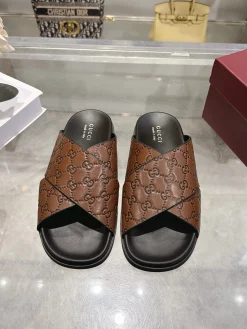 GUCCI Slides Embossed Calf Leather EU40-46 B20202608033030