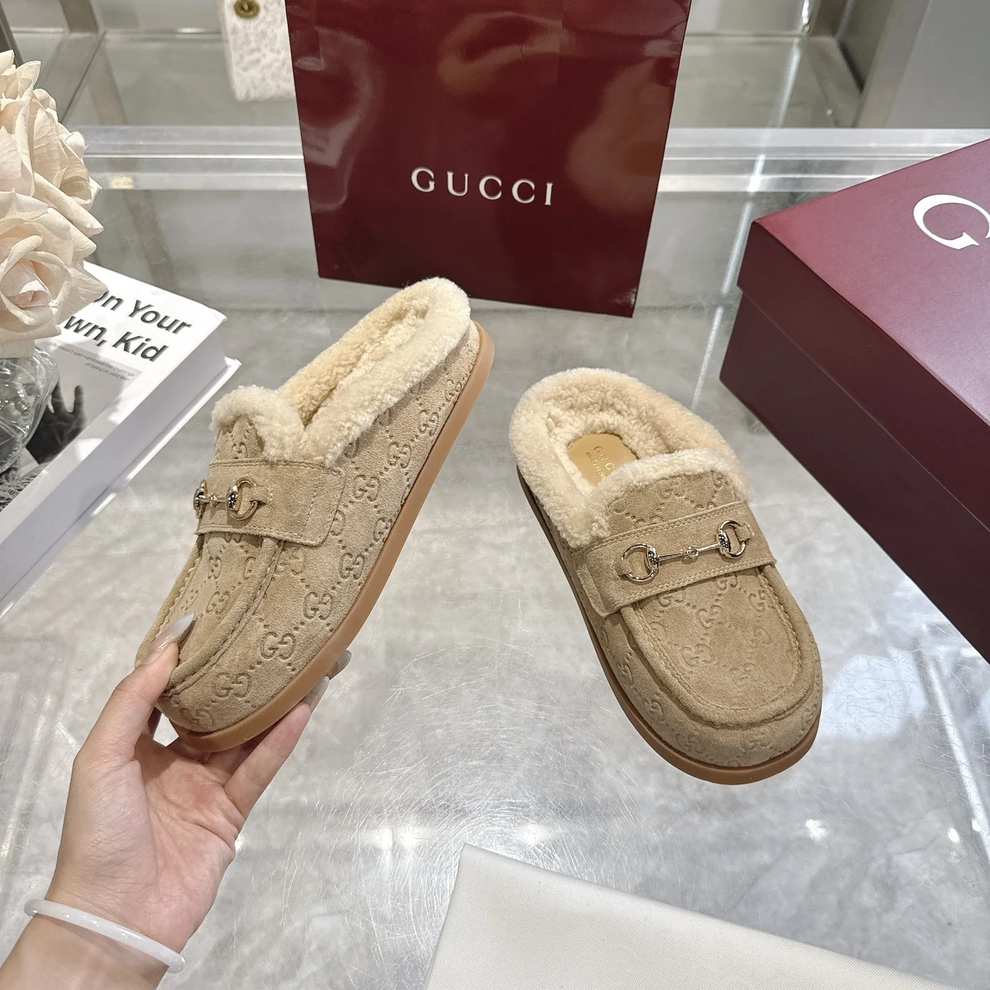 GUCCI Slippers Suede Calfskin EU36-42 B40202608030009 - Image 5
