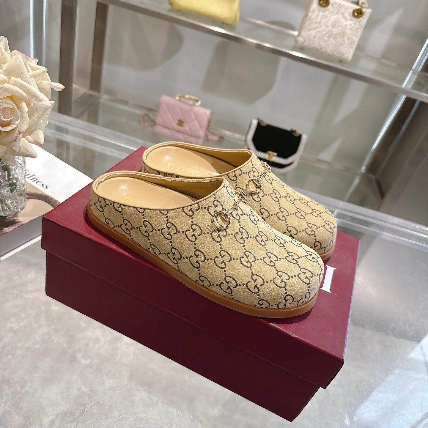 GUCCI Slippers Suede Leather EU36-42 B00202608030001