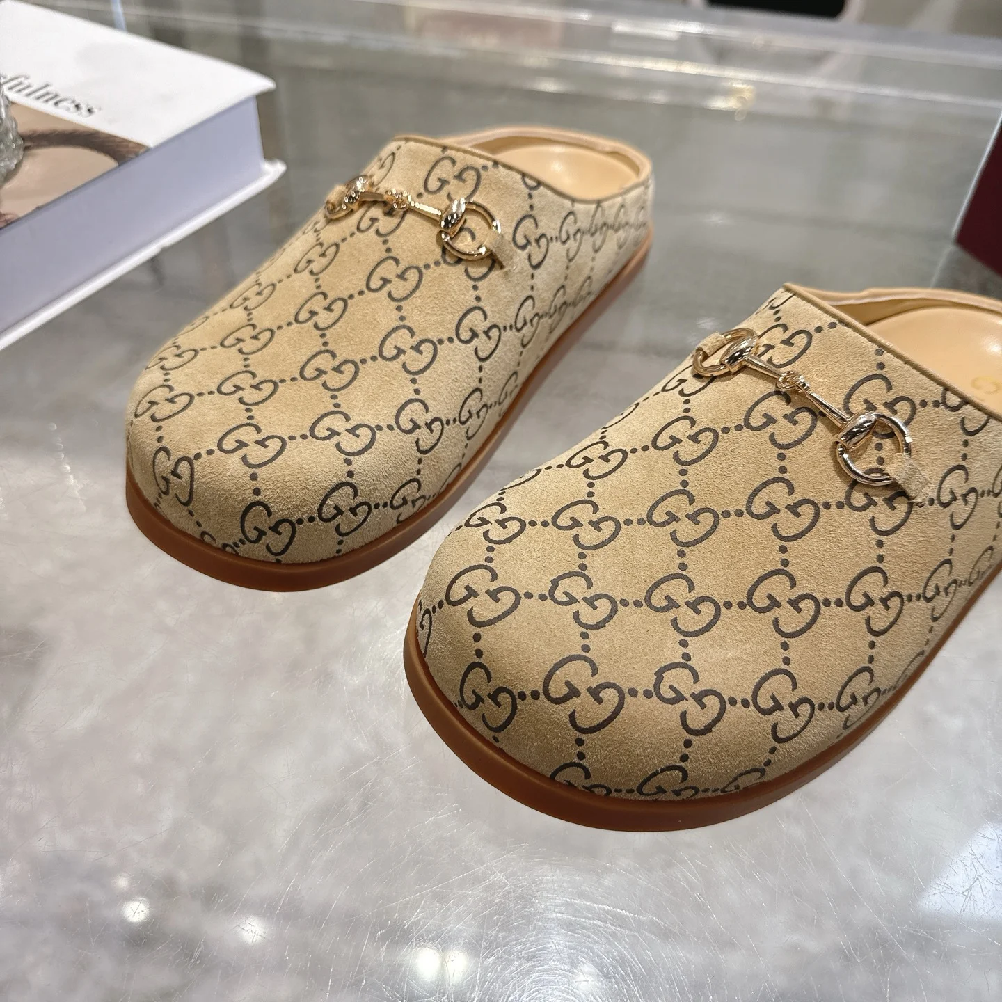 GUCCI Slippers Suede Leather EU36-42 B00202608030001 - Image 7