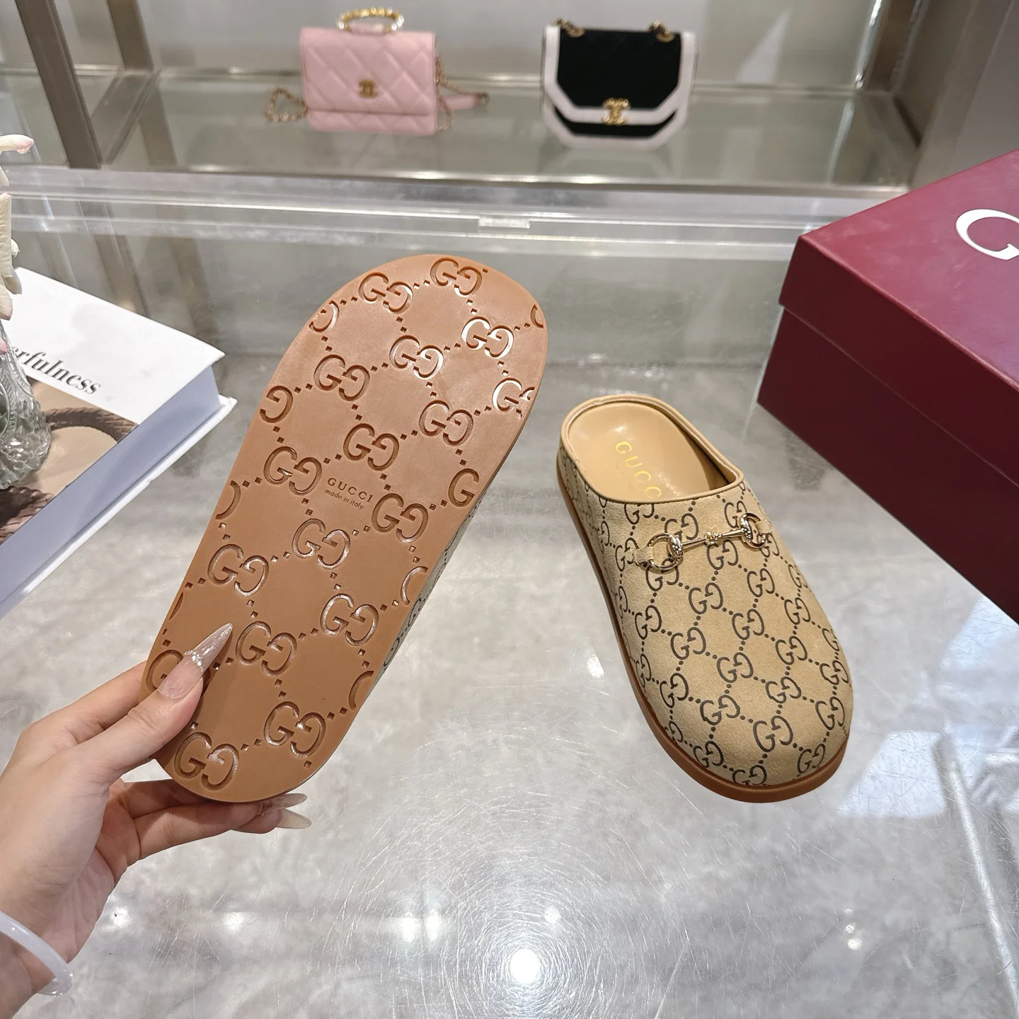 GUCCI Slippers Suede Leather EU36-42 B00202608030001 - Image 9