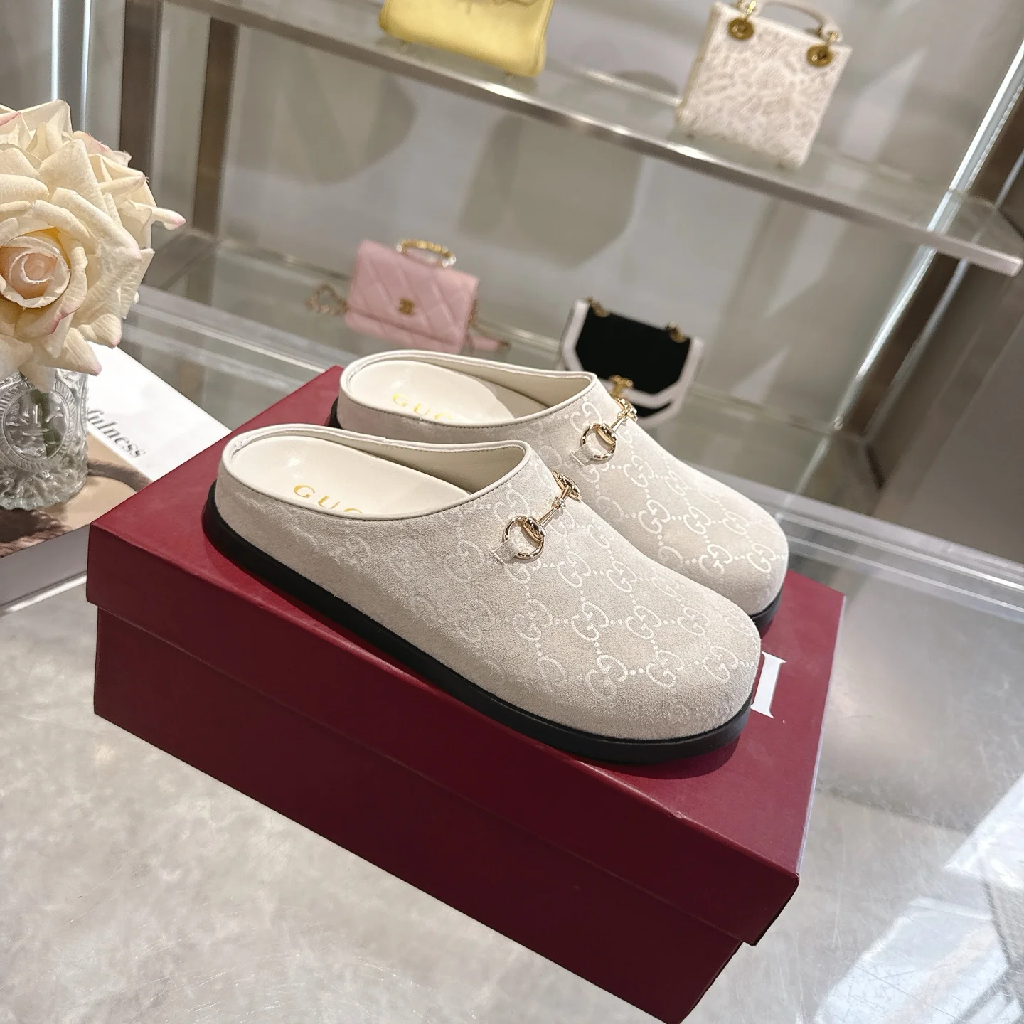 GUCCI Slippers Suede Leather EU36-42 B00202608030002