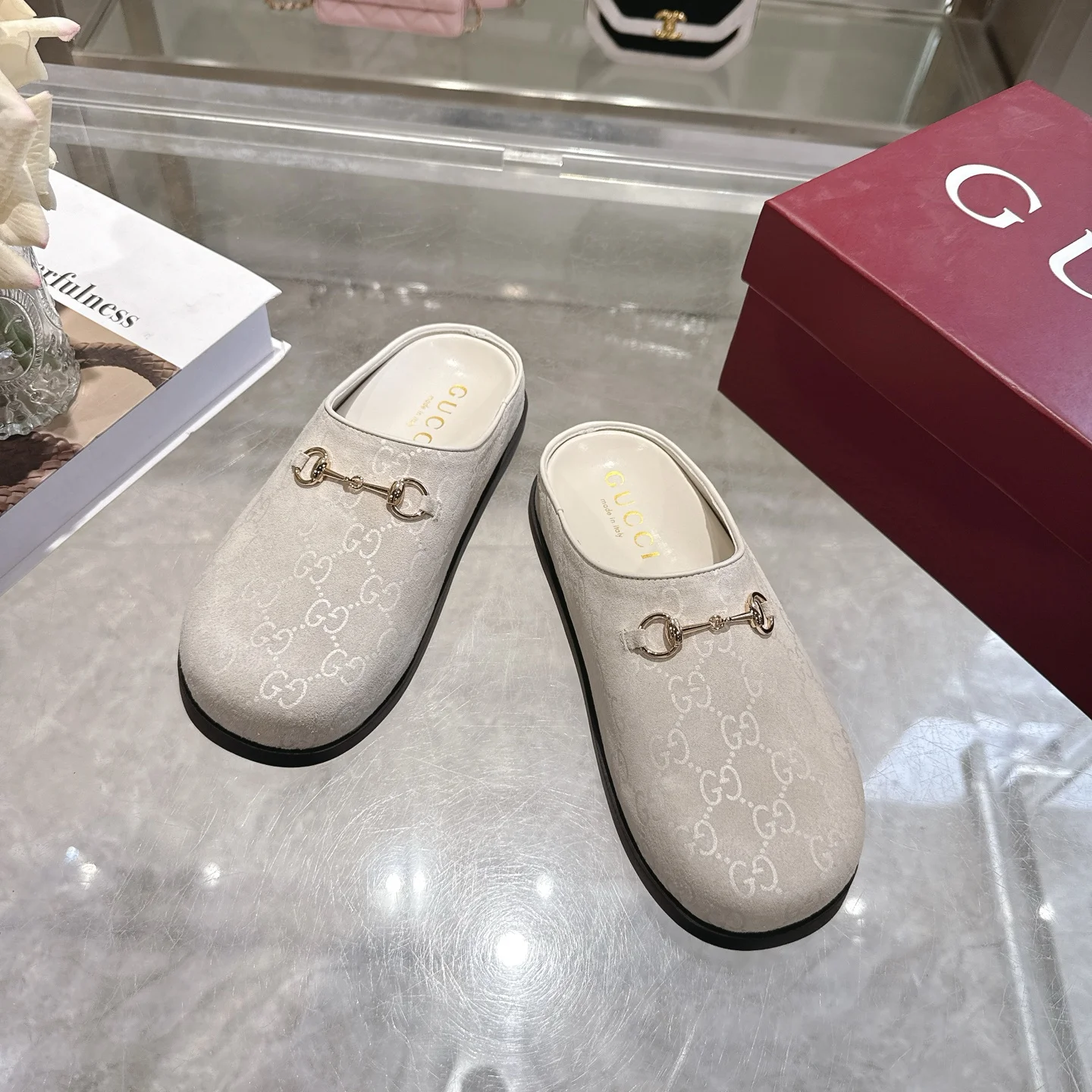 GUCCI Slippers Suede Leather EU36-42 B00202608030002 - Image 3