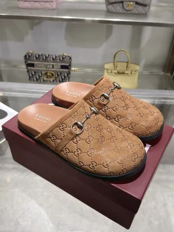 GUCCI Slippers Suede Leather EU39-46 B10202608033039
