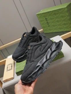 Alternative view of GUCCI Sneakers Canvas EU39-44 B60202608032209