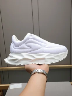 GUCCI Sneakers Canvas EU39-44 B60202608032210