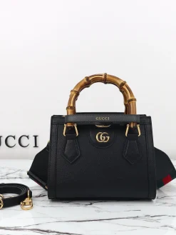 GUCCI Top Handle Bags Grained Leather (Black-Gold) 20X16X10CM E70202608060028