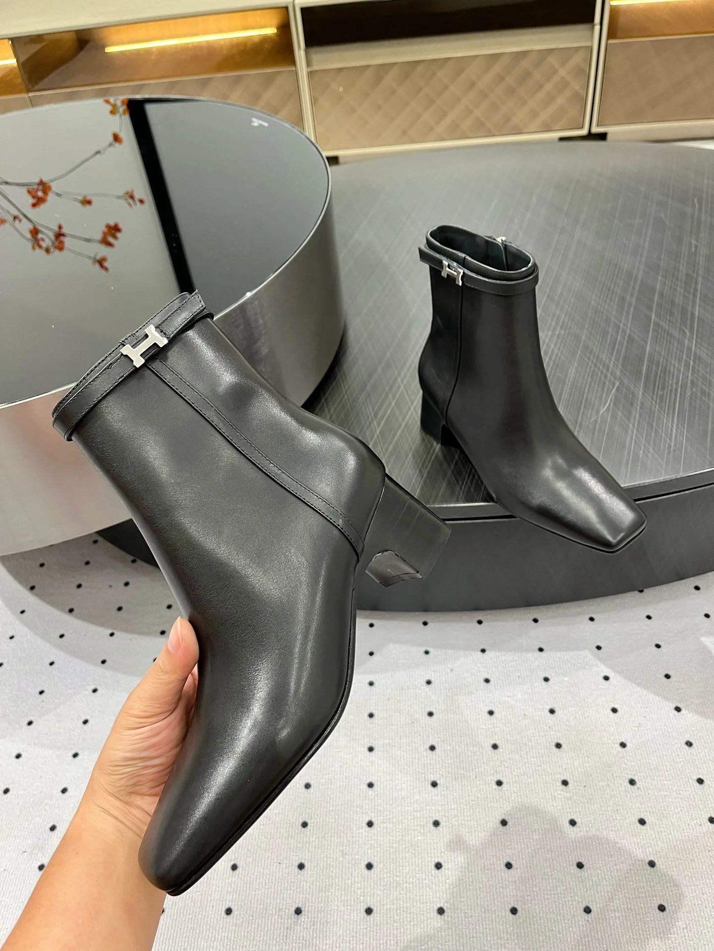 HERMES Booties Calf Leather EU35-40 C90202608030260 - Image 8