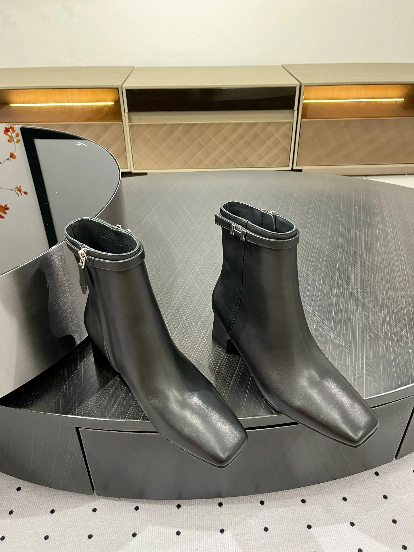 HERMES Booties Calf Leather EU35-40 C90202608030260 - Image 9
