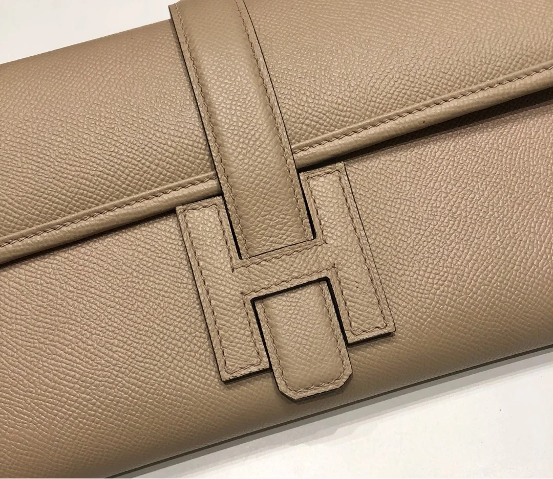 HERMES Clutches Bags Epsom Leather (Beige) 29X20CM H00202608091151 - Image 4