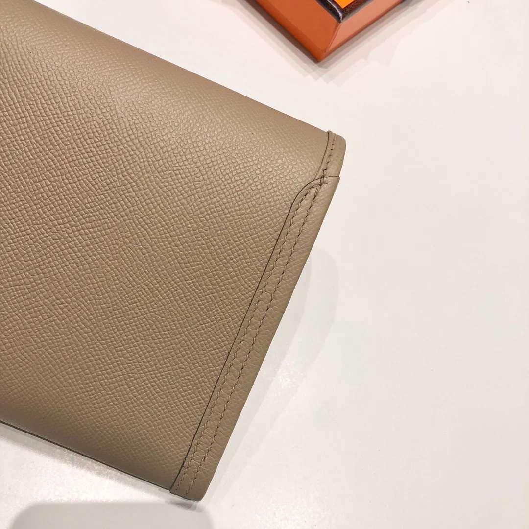 HERMES Clutches Bags Epsom Leather (Beige) 29X20CM H00202608091151 - Image 5