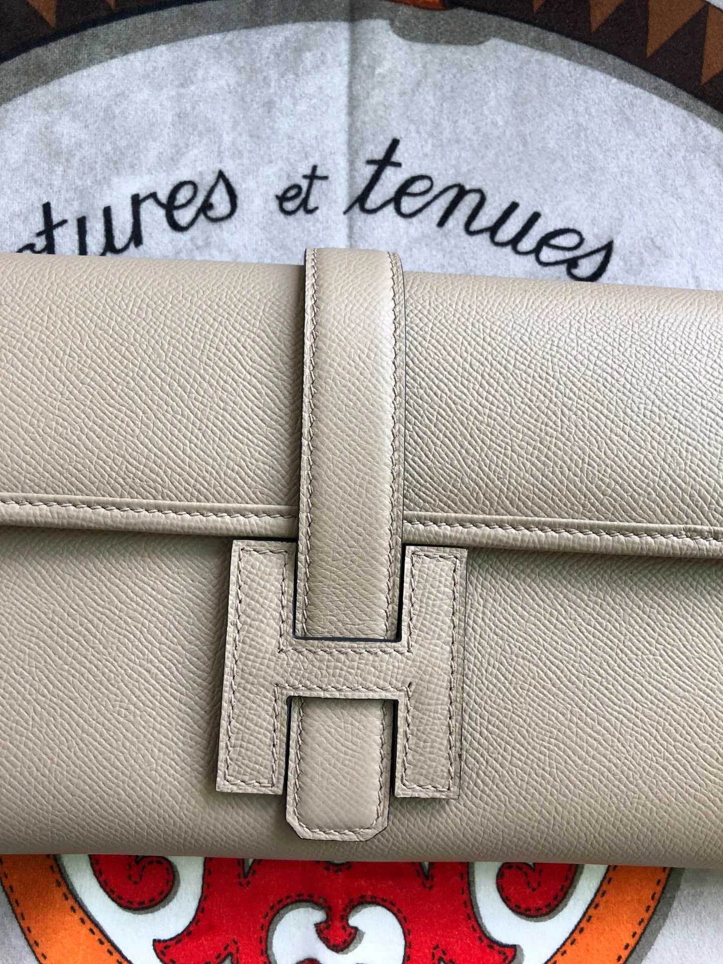 HERMES Clutches Bags Epsom Leather (Beige) One Size H00202608091138 - Image 3