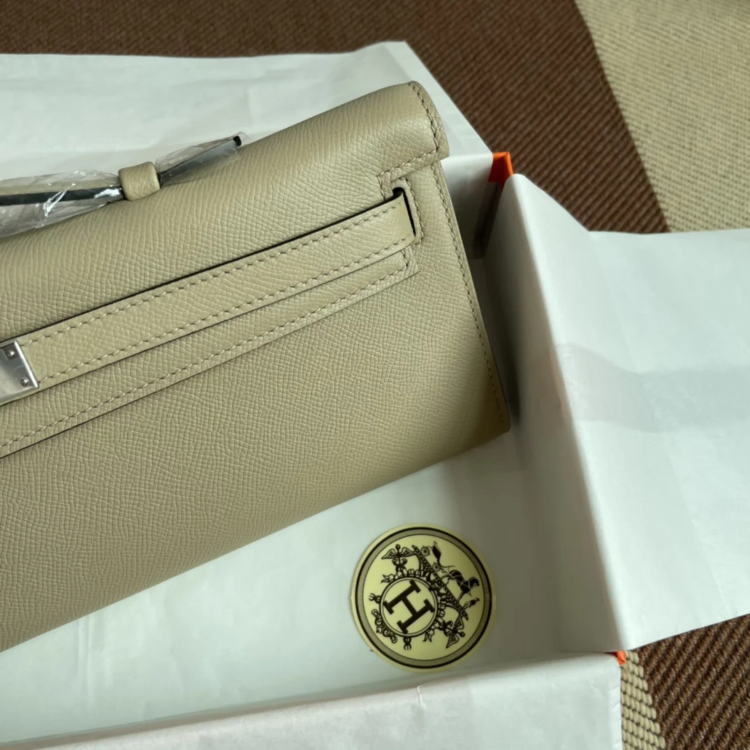 HERMES Clutches Bags Epsom Leather (Beige-Silver) 31X14X3CM H00202608091079 - Image 4