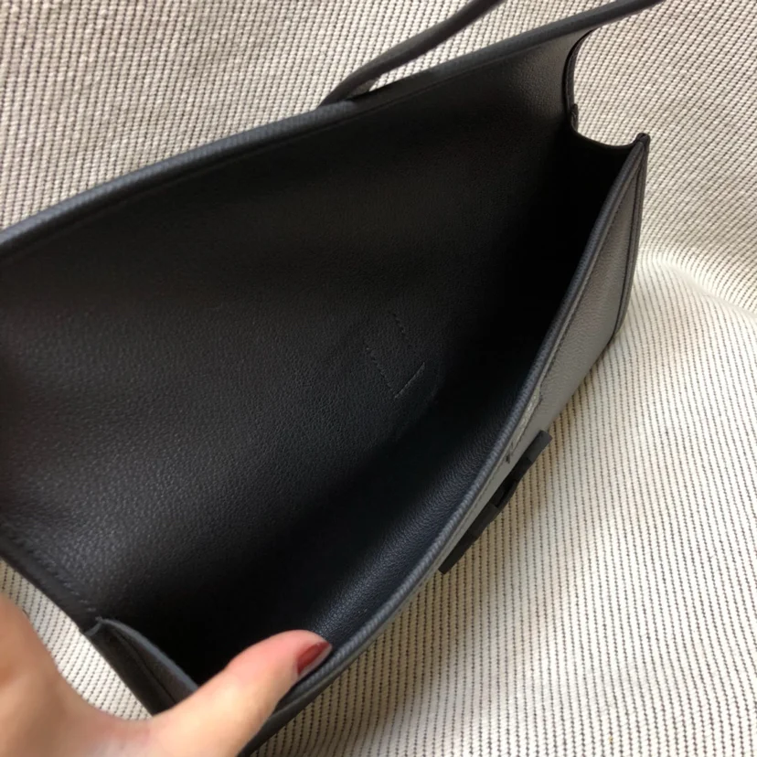 HERMES Clutches Bags Epsom Leather (Black) 29XCM H00202608091153 - Image 5