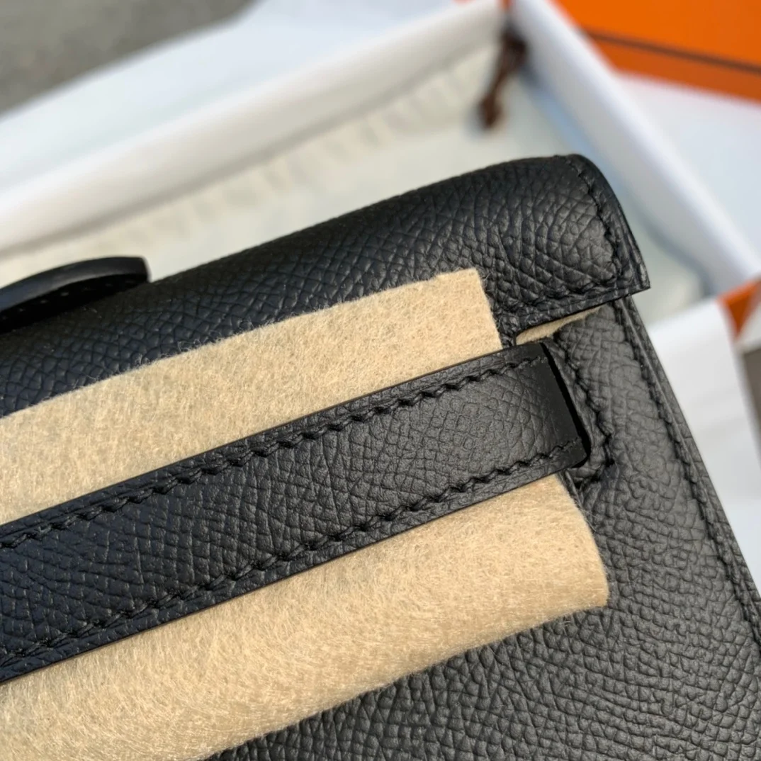 HERMES Clutches Bags Epsom Leather (Black-Gold) 31CM H00202608091050 - Image 3