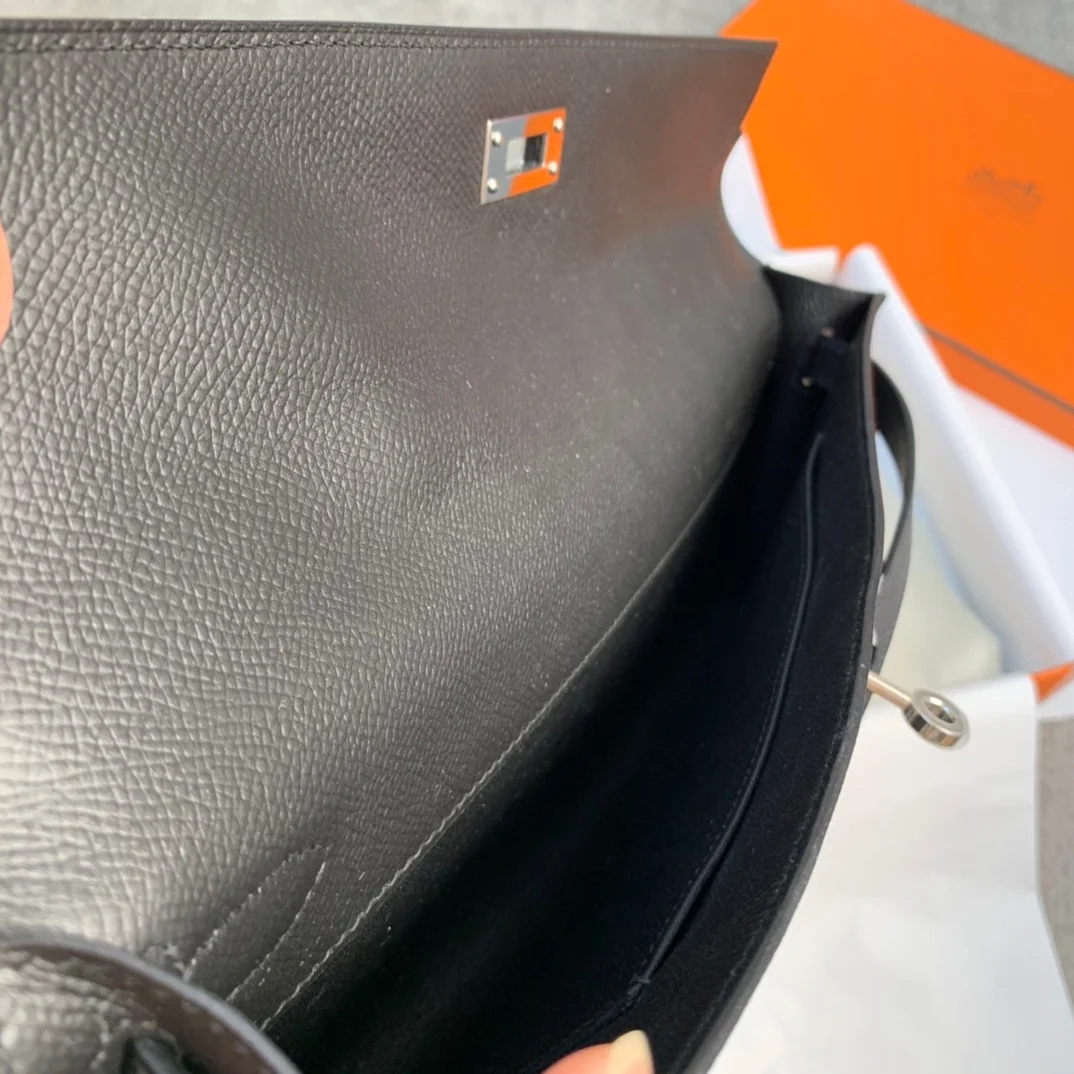 HERMES Clutches Bags Epsom Leather (Black-Gold) 31CM H00202608091050 - Image 8