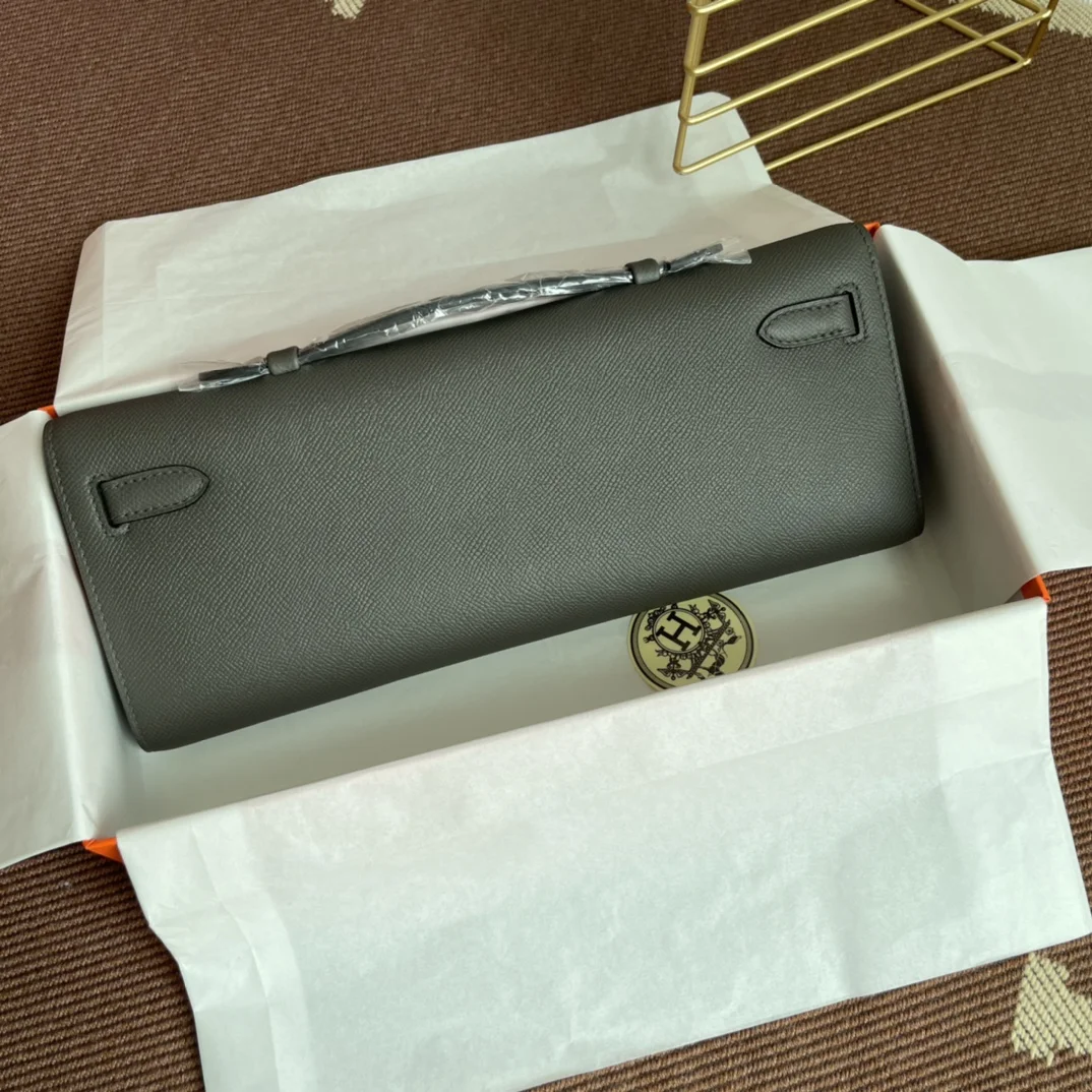 HERMES Clutches Bags Epsom Leather (Gray-Silver) 31X14X3CM H00202608091071 - Image 3