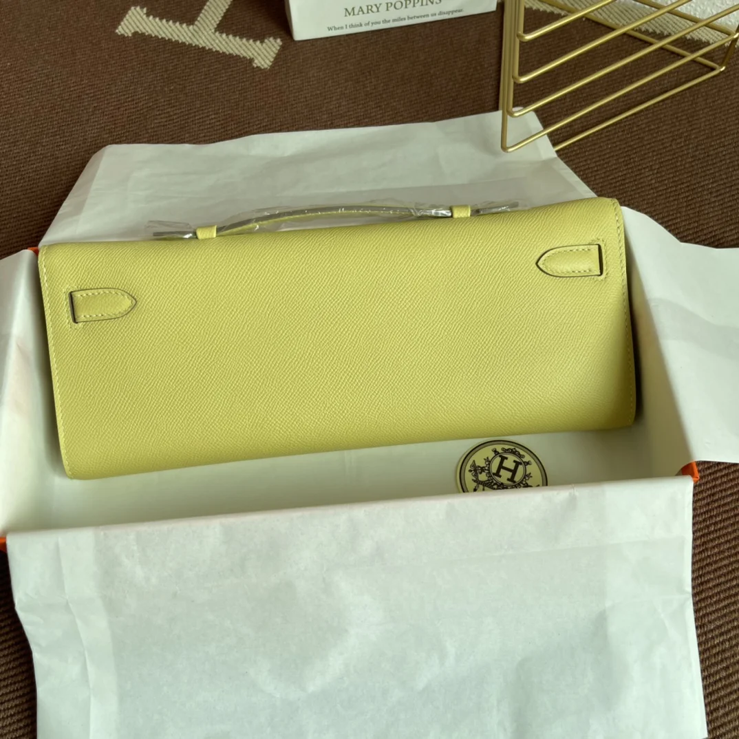 HERMES Clutches Bags Epsom Leather (Yellow-Gold) 31X14X3CM H00202608091063 - Image 3