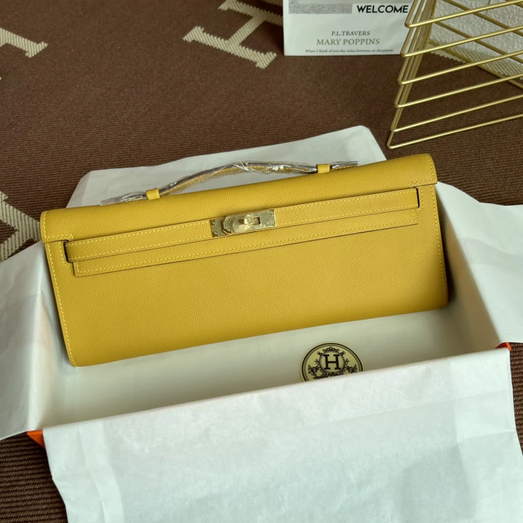HERMES Clutches Bags Epsom Leather (Yellow-Gold) 31X14X3CM H00202608091068 - Image 2