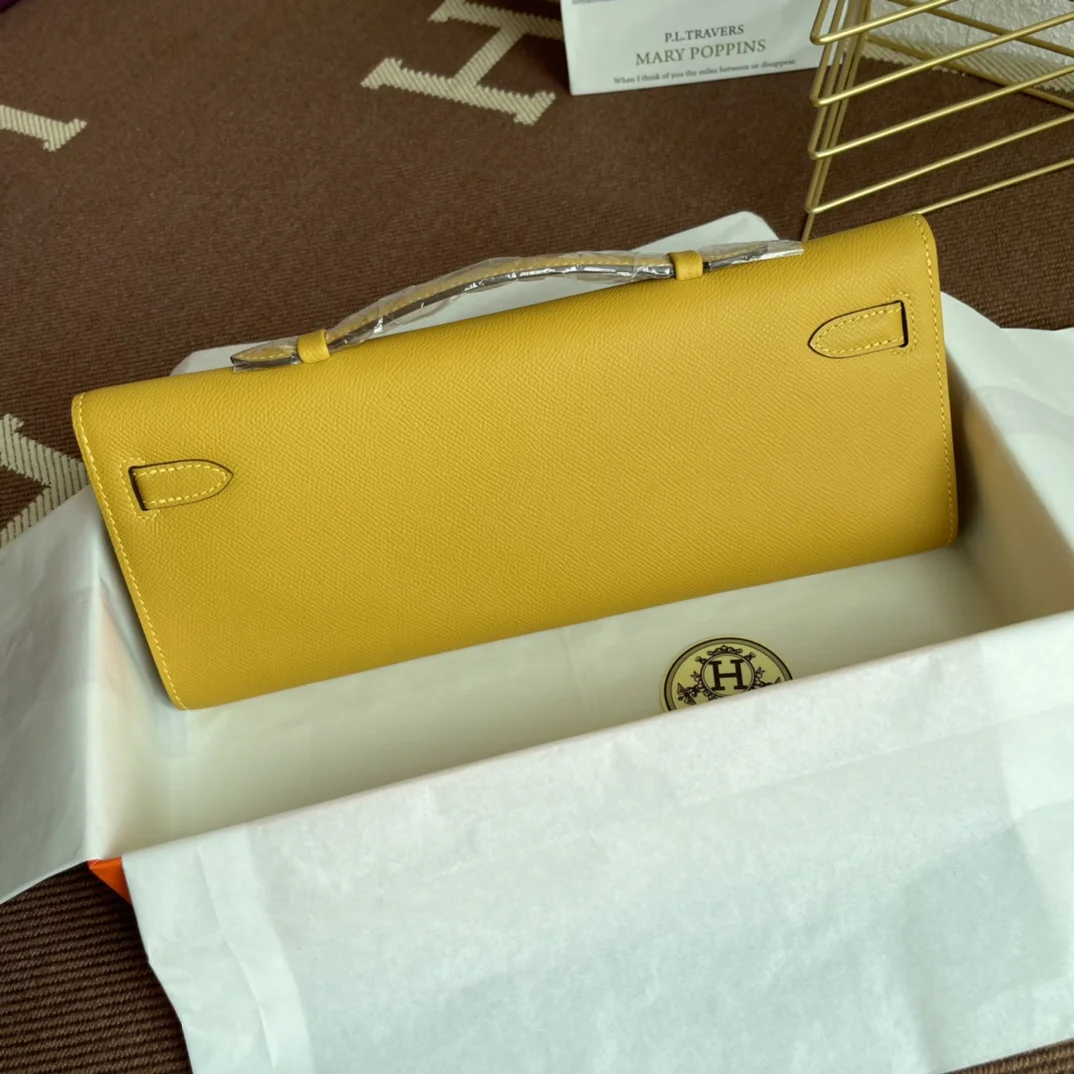 HERMES Clutches Bags Epsom Leather (Yellow-Gold) 31X14X3CM H00202608091068 - Image 3
