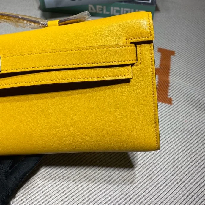 HERMES Clutches Bags Swift Leather (Yellow-Gold) 31X14X3CM H50202608091103 - Image 5