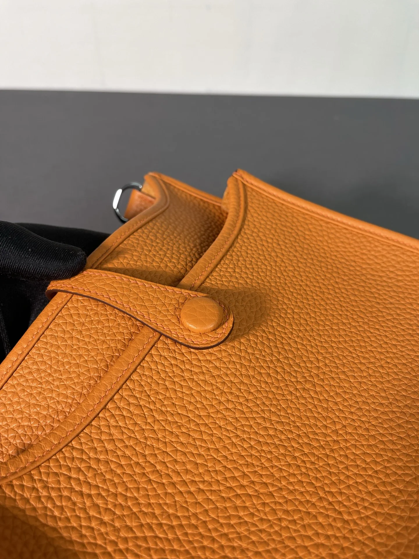 HERMES Messenger Bags TC Leather (Orange) 23CM H50202608091317 - Image 7