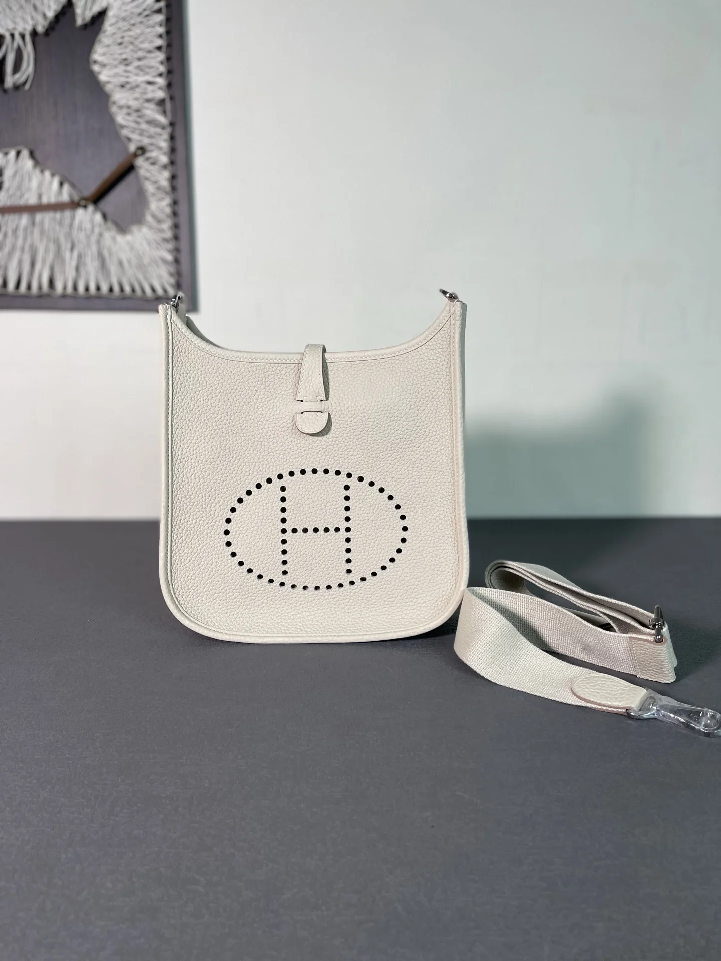 HERMES Messenger Bags TC Leather (White) 23CM H50202608091318