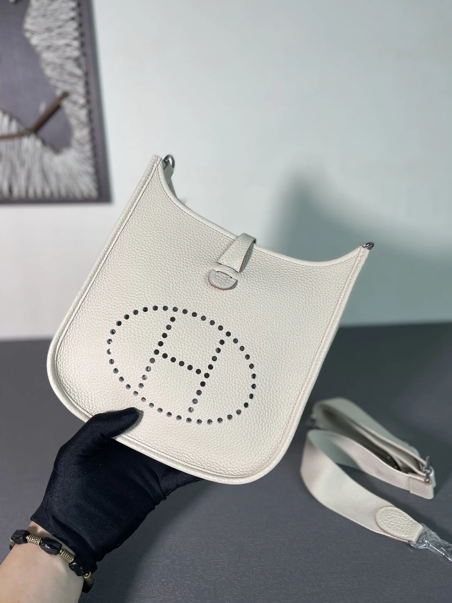 HERMES Messenger Bags TC Leather (White) 23CM H50202608091318 - Image 9