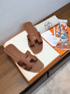 Alternative view of HERMES Sandals Calf Leather EU35-40 B00202608031803
