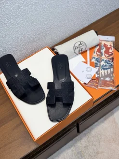 Alternative view of HERMES Sandals Calfskin EU35-40 B00202608031779