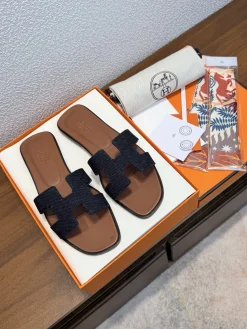 HERMES Sandals Calfskin Leather EU35-40 B00202608031780