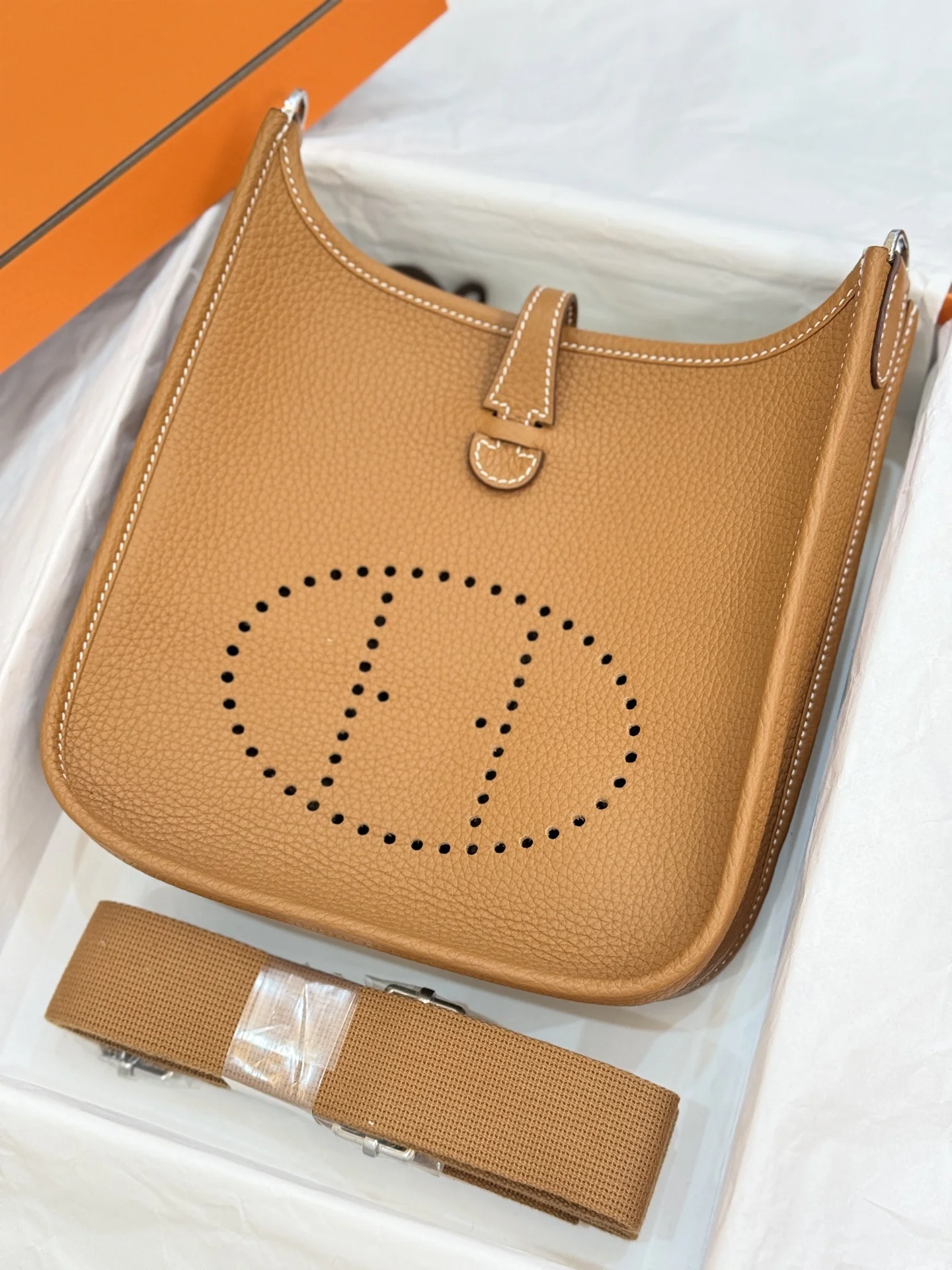 HERMES Shoulder Bags (Brown) 23CM A050202608091412