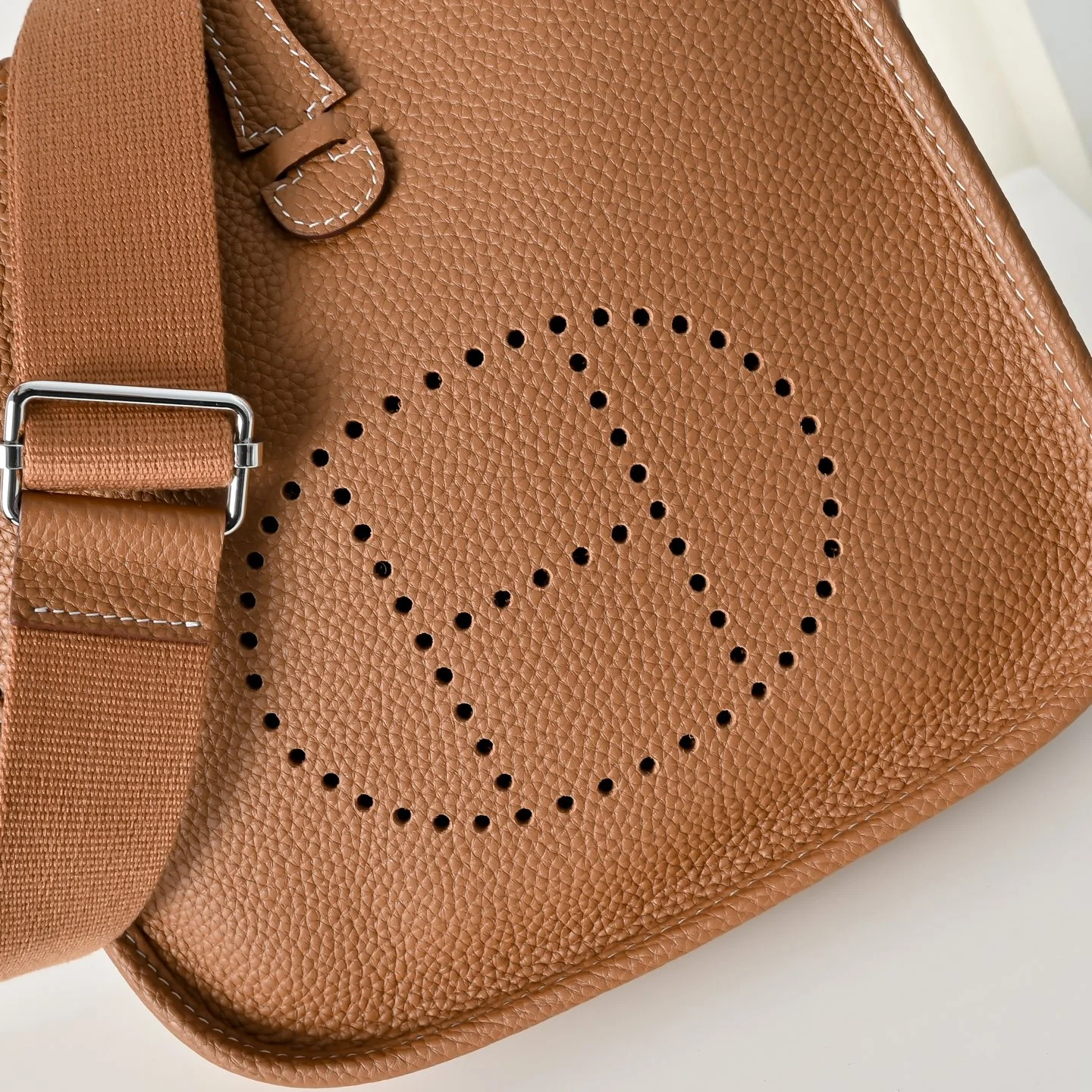 HERMES Shoulder Bags Calfskin (Brown) 23CM H50202608090974 - Image 5