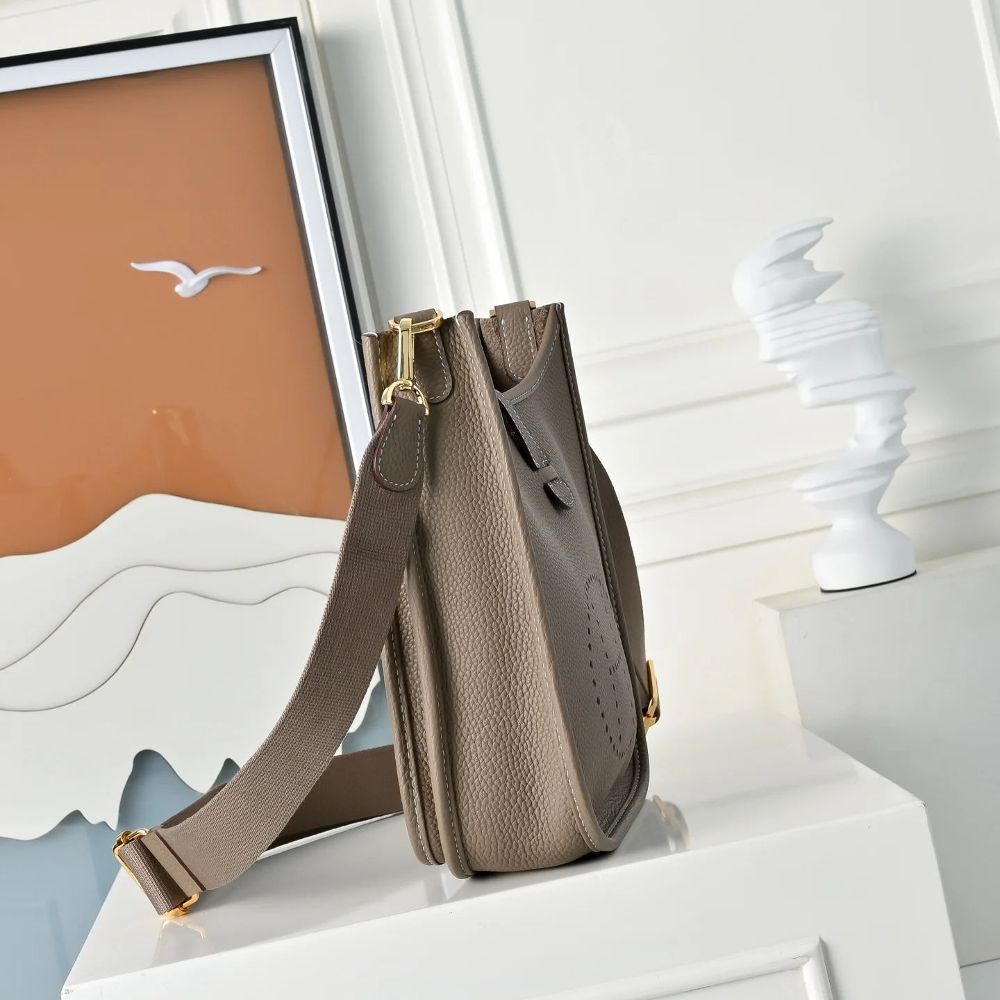 HERMES Shoulder Bags Calfskin Leather (Taupe) 23CM H50202608090971 - Image 2