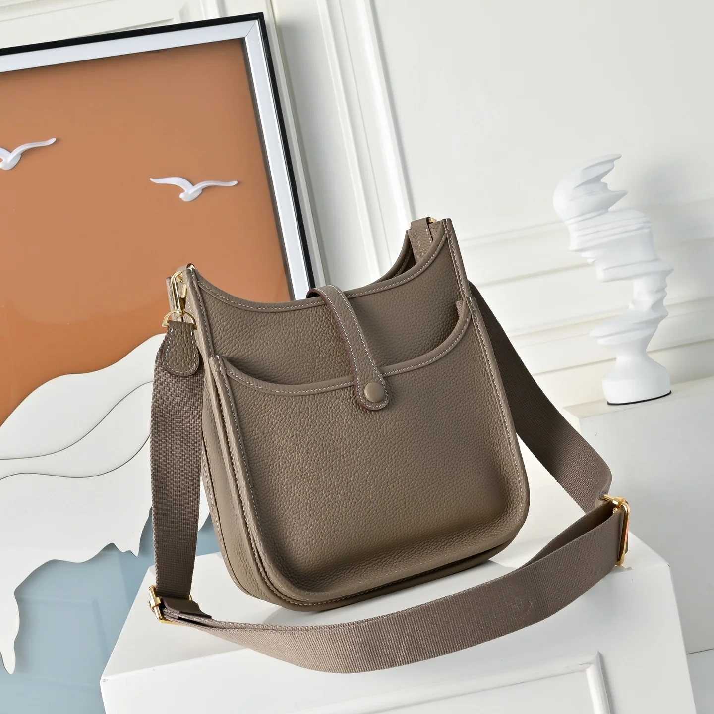 HERMES Shoulder Bags Calfskin Leather (Taupe) 23CM H50202608090971 - Image 3