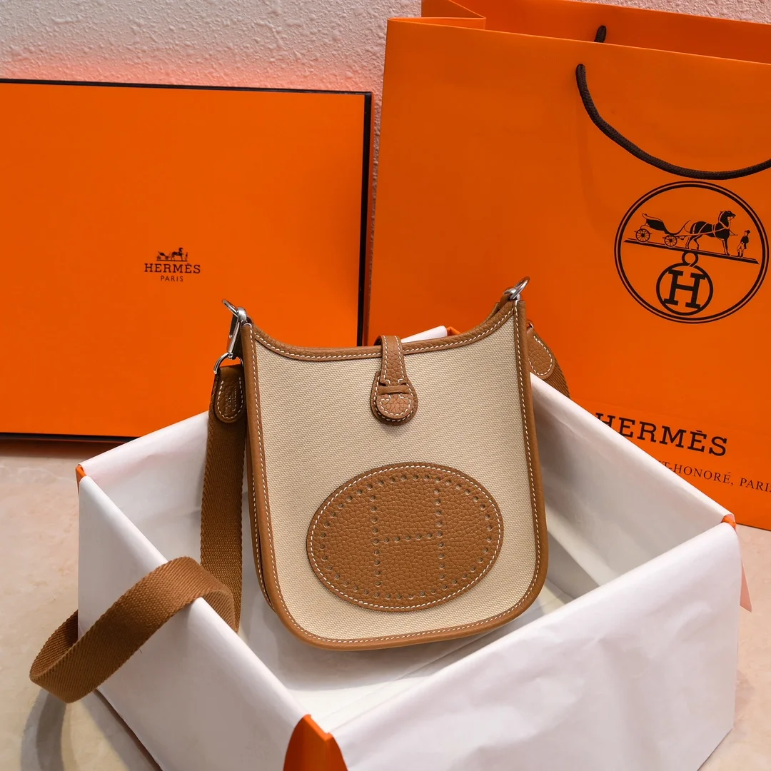 HERMES Shoulder Bags Canvas Leather (Beige-Brown) 16X29CM I50202608090437
