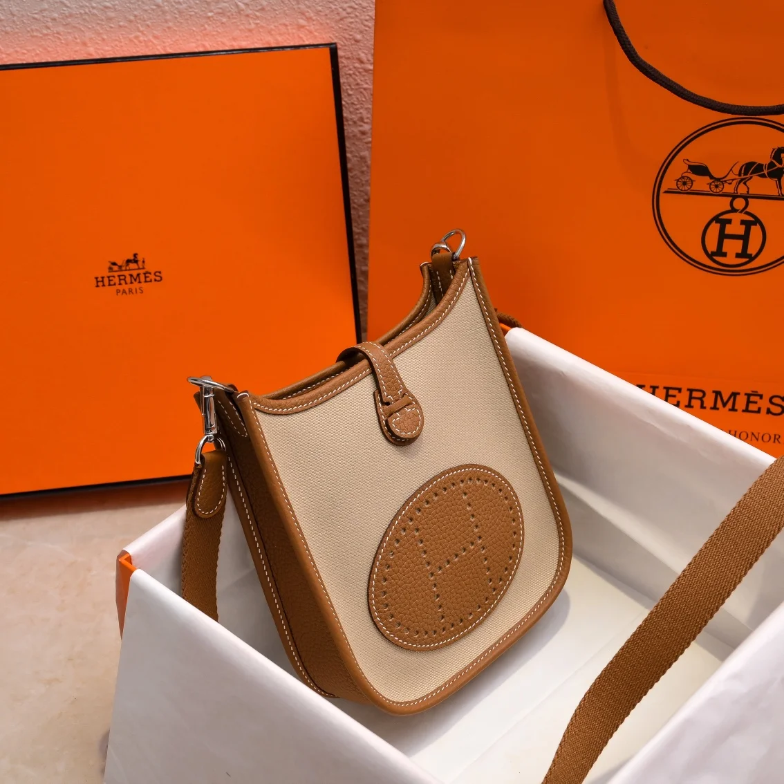 HERMES Shoulder Bags Canvas Leather (Beige-Brown) 16X29CM I50202608090437 - Image 8