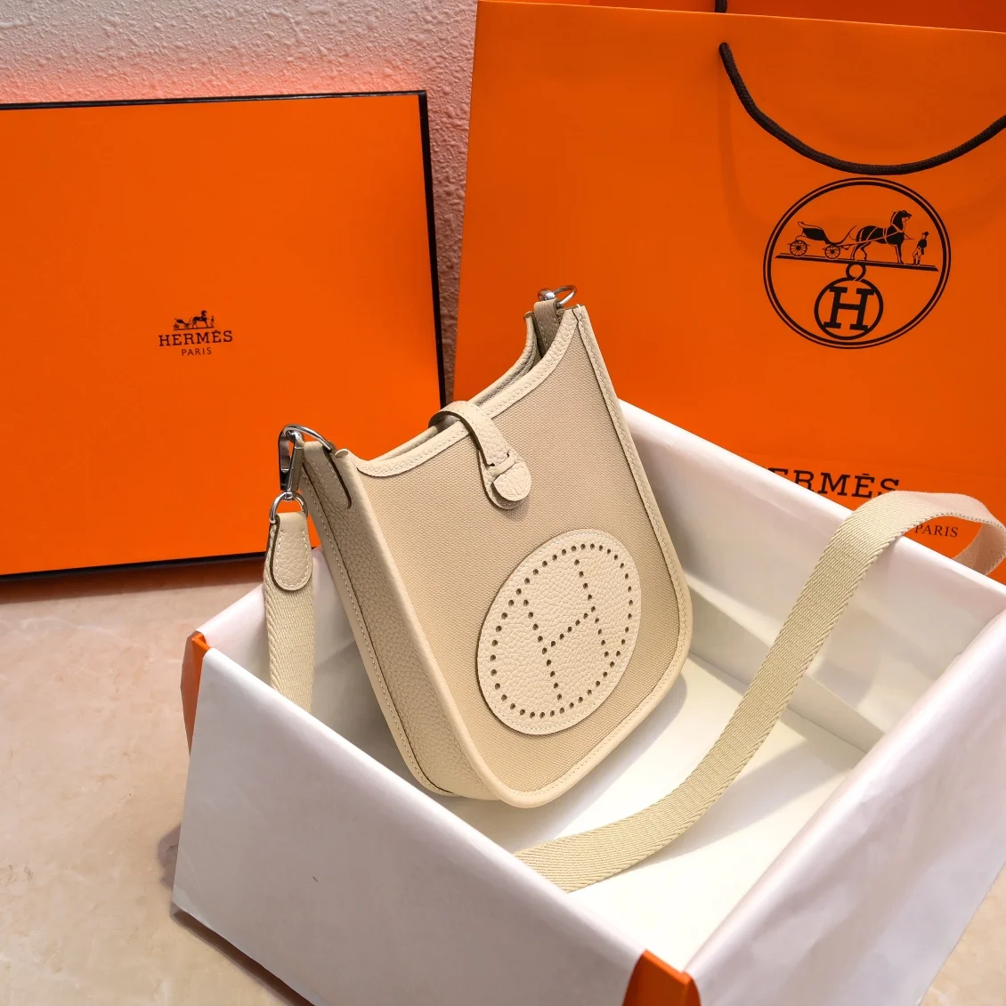 HERMES Shoulder Bags Canvas Leather (Beige-White) 16X29CM I50202608090438 - Image 9
