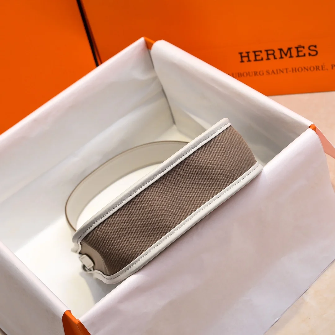 HERMES Shoulder Bags Canvas Leather (Brown-White) 16X29CM I50202608090439 - Image 5