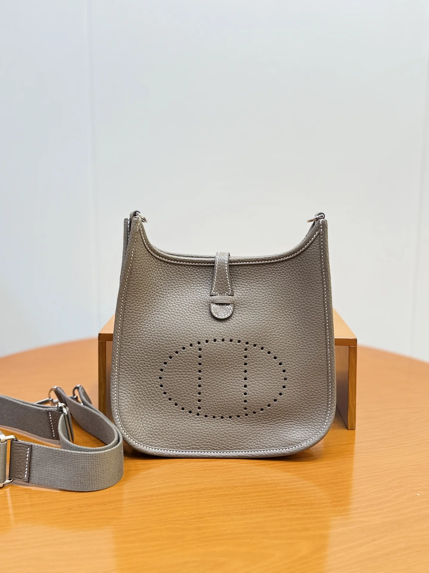 HERMES Shoulder Bags Canvas Leather (Gray) One Size A050202608091416