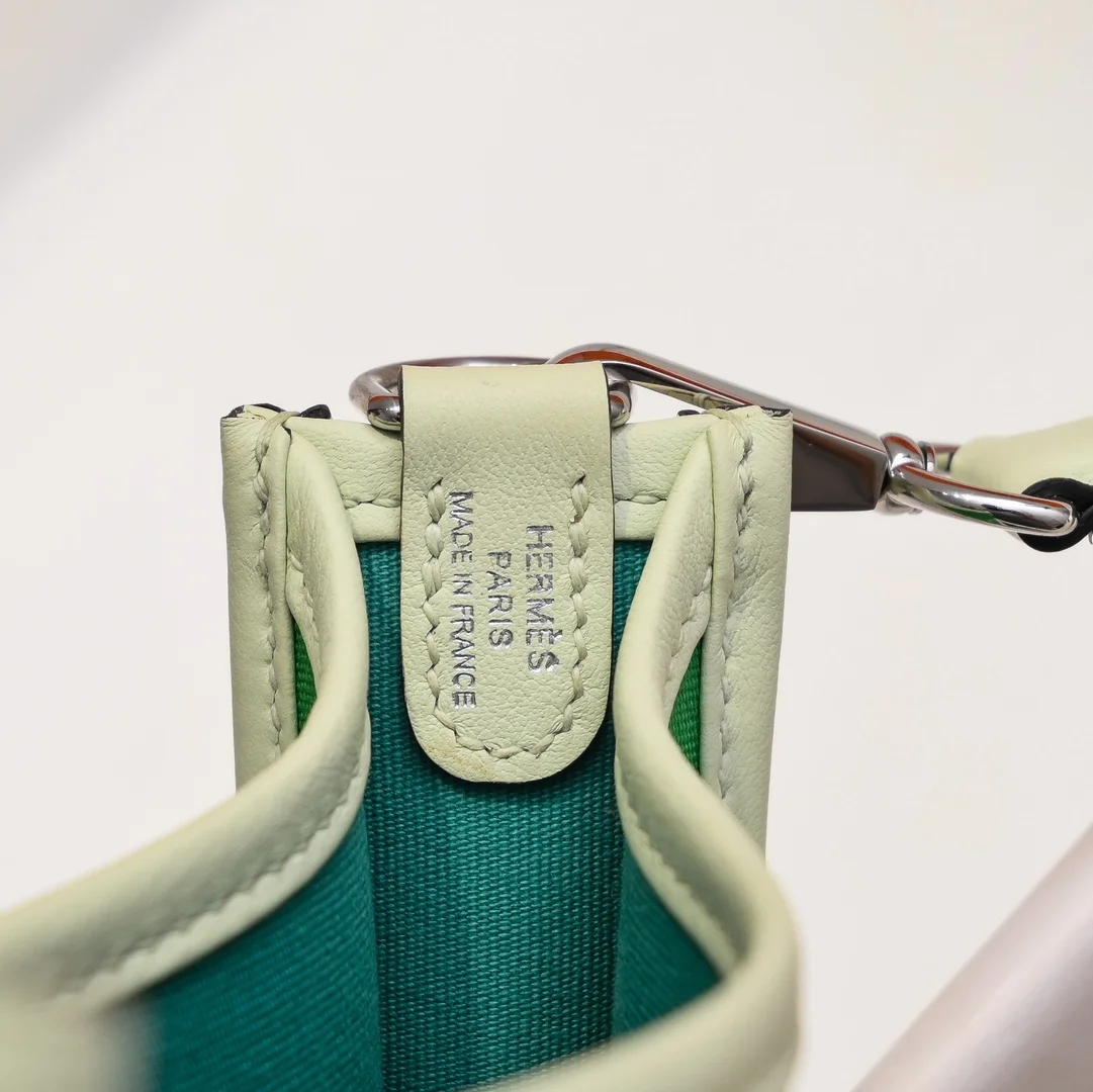 HERMES Shoulder Bags Canvas Leather (Green-White) 16X29CM I50202608090441 - Image 5