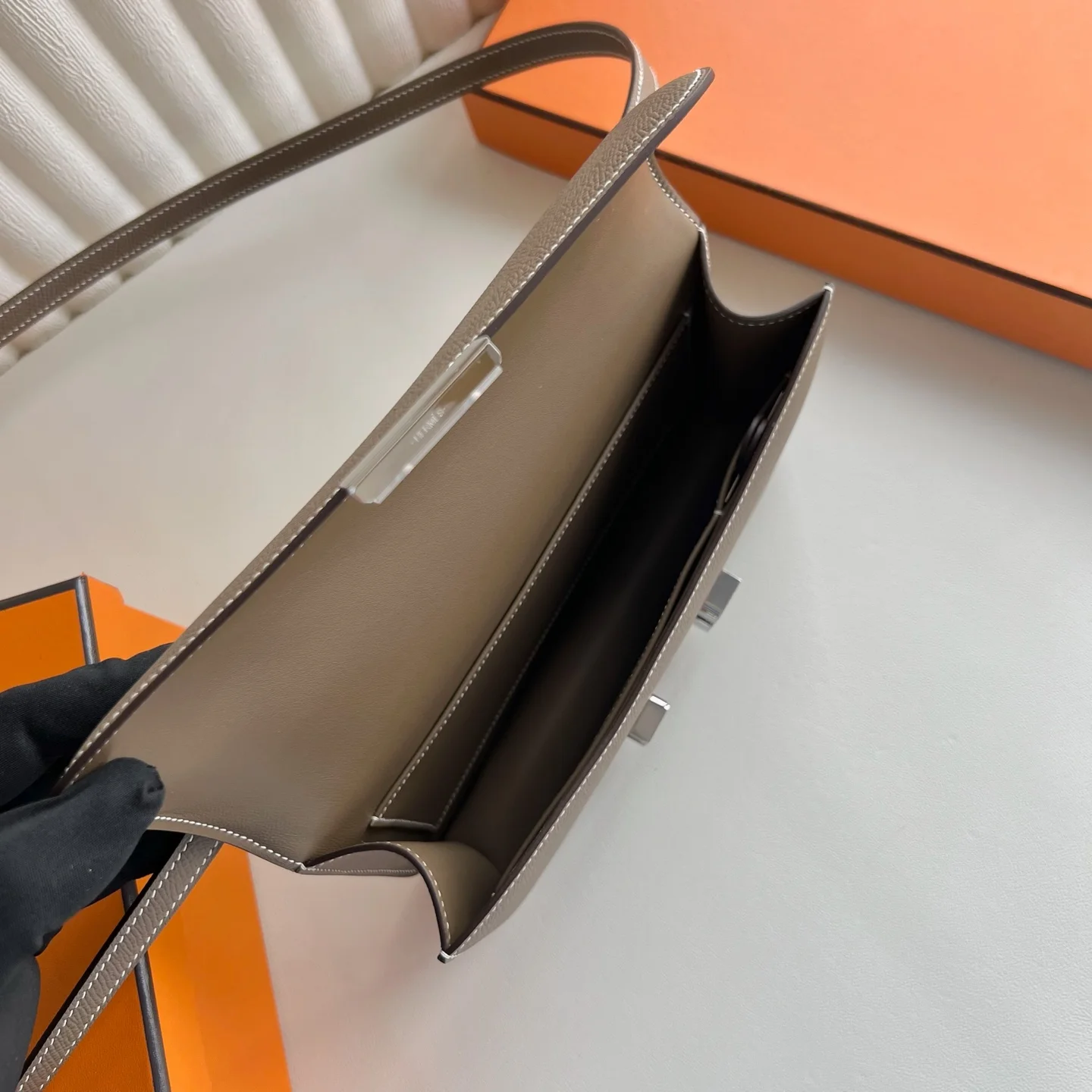 HERMES Shoulder Bags Epsom Leather (Brown-Silver) 24CM A100202608090489 - Image 6