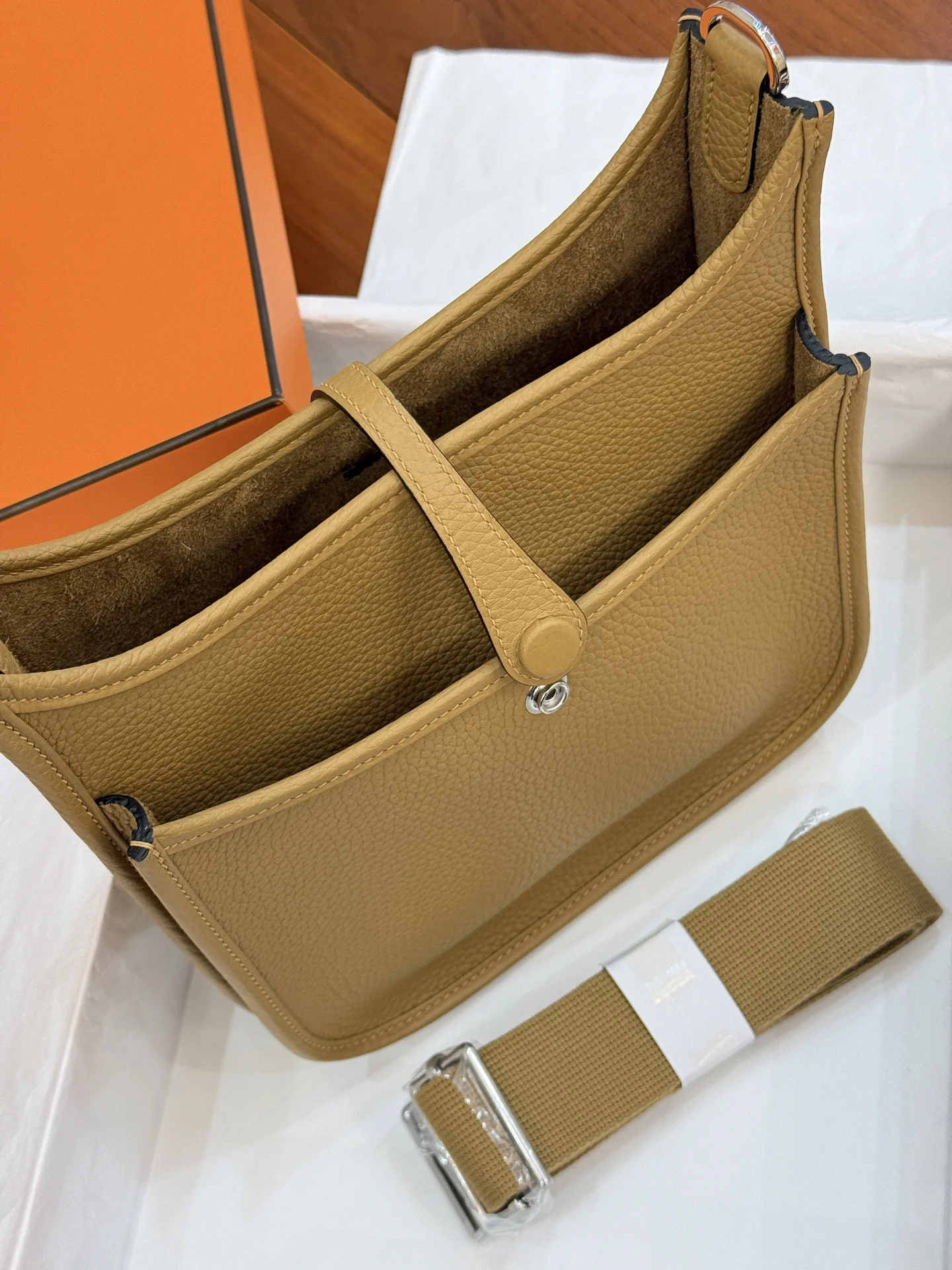 HERMES Shoulder Bags (Gold) 23CM A050202608091408 - Image 9