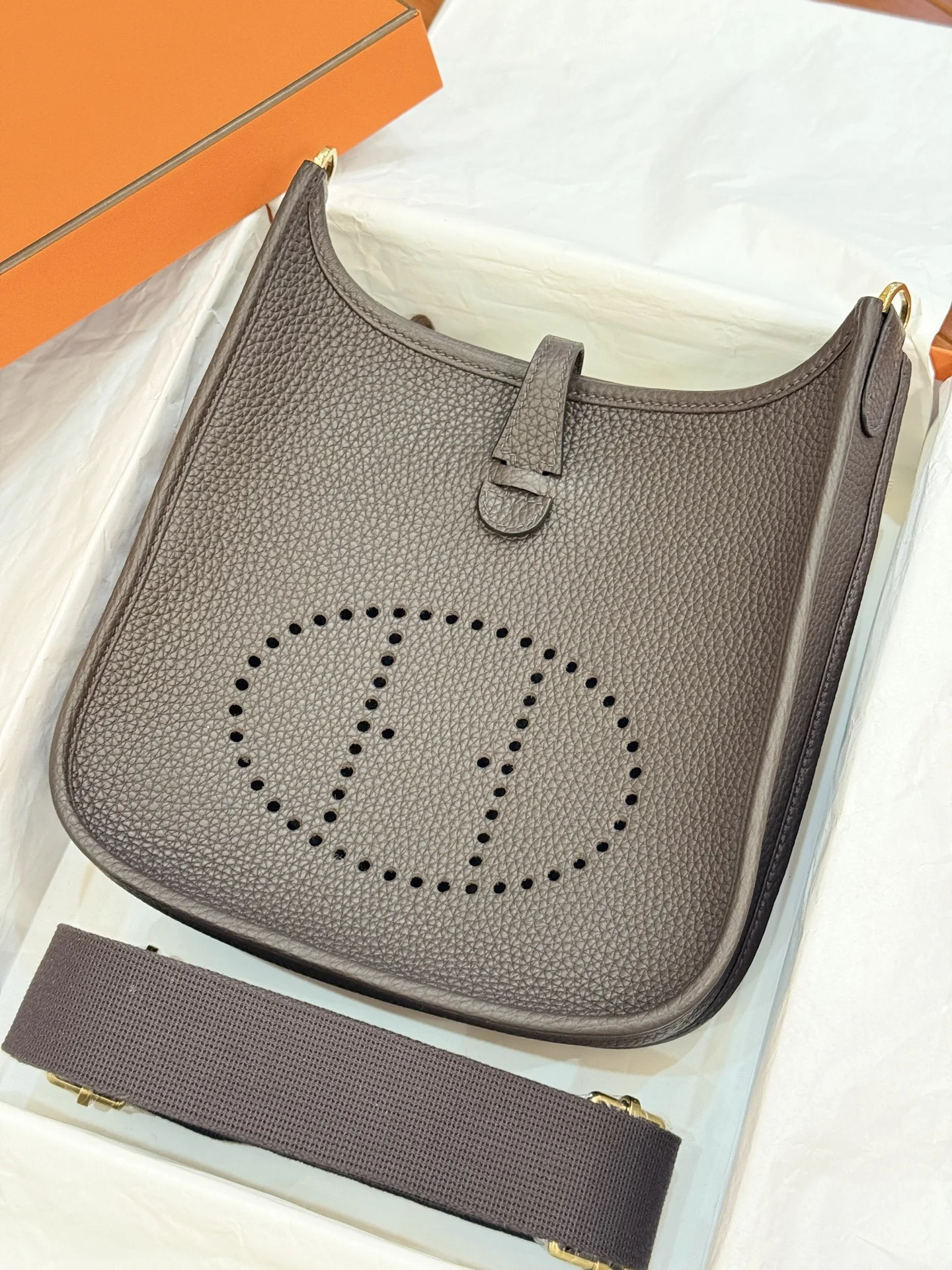 HERMES Shoulder Bags (Gray-Gold) 23X16X29CM A050202608091411
