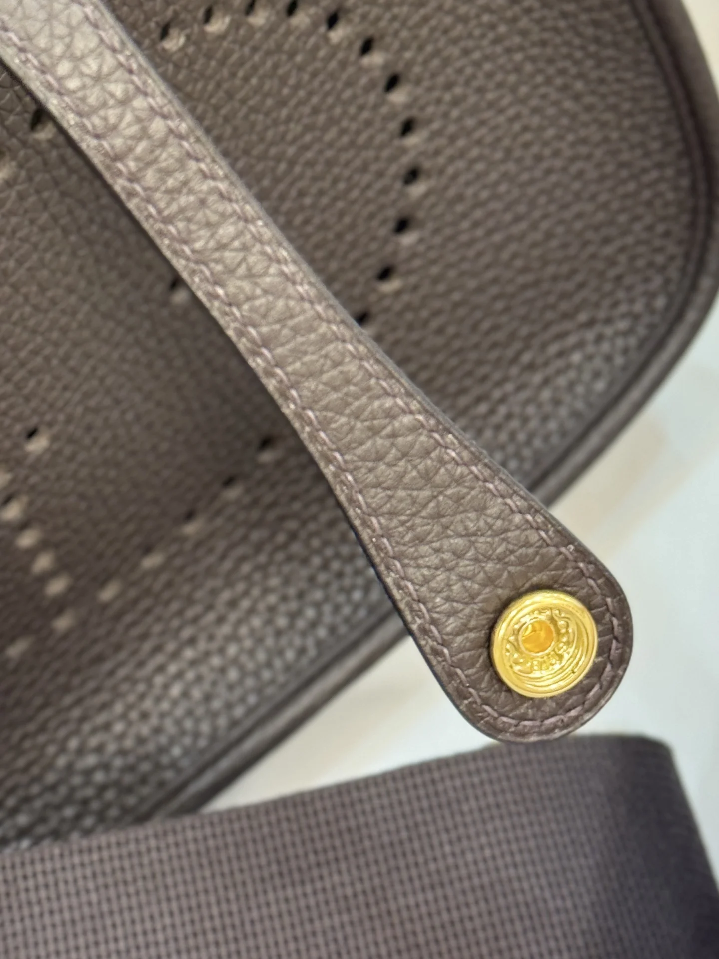 HERMES Shoulder Bags (Gray-Gold) 23X16X29CM A050202608091411 - Image 7