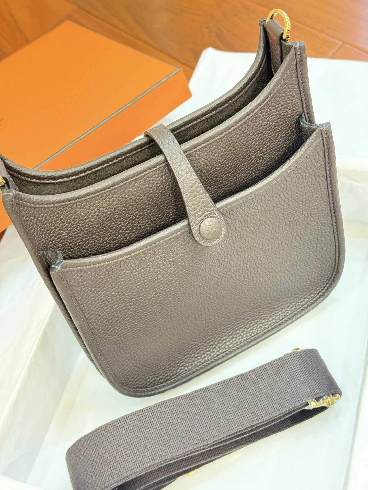 HERMES Shoulder Bags (Gray-Gold) 23X16X29CM A050202608091411 - Image 9
