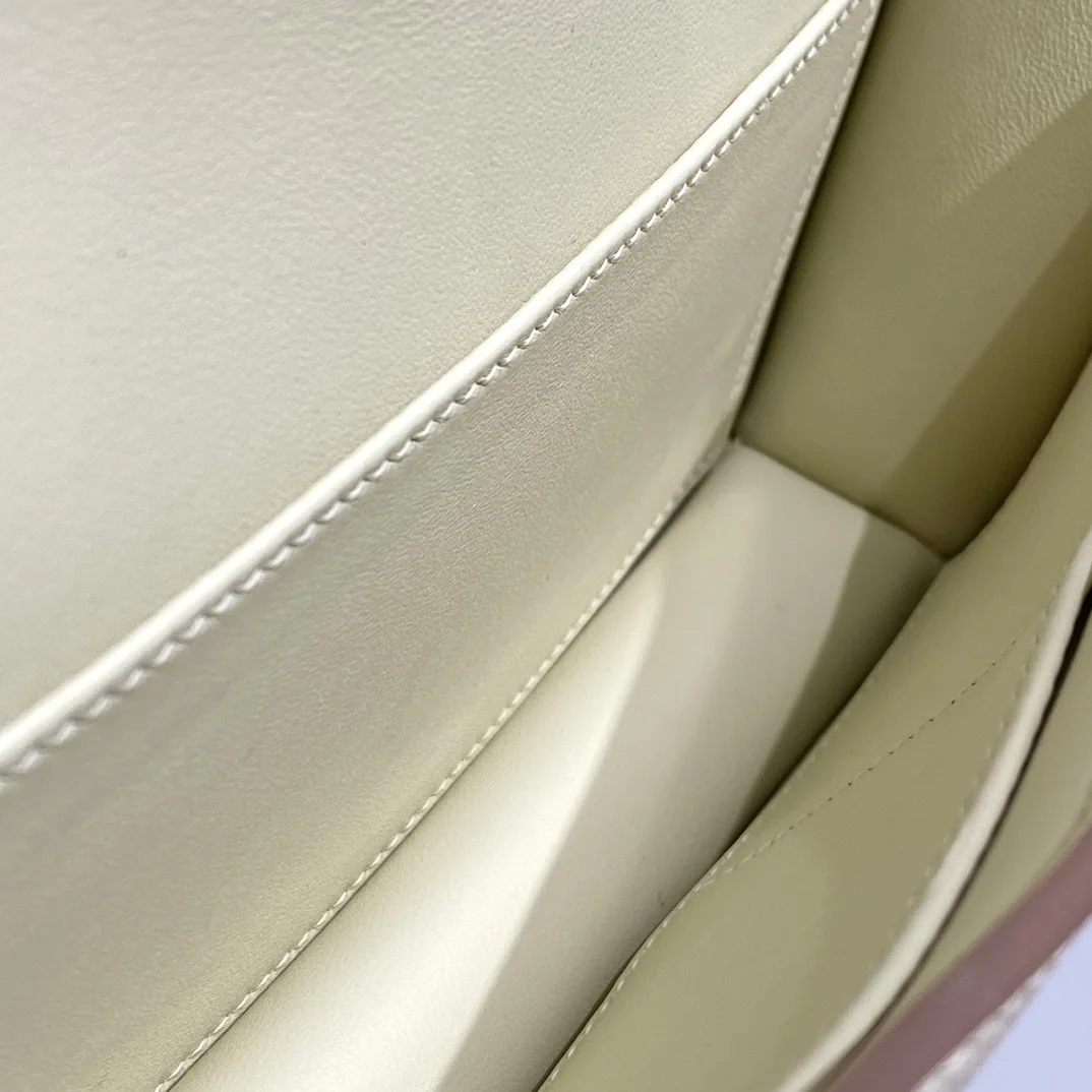 HERMES Shoulder Bags Leather (Beige-Gold) 24X12X4CM A100202608090543 - Image 9