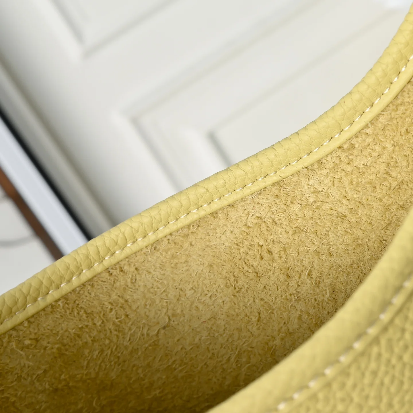 HERMES Shoulder Bags TC Calfskin (Yellow) 23CM H50202608090970 - Image 8