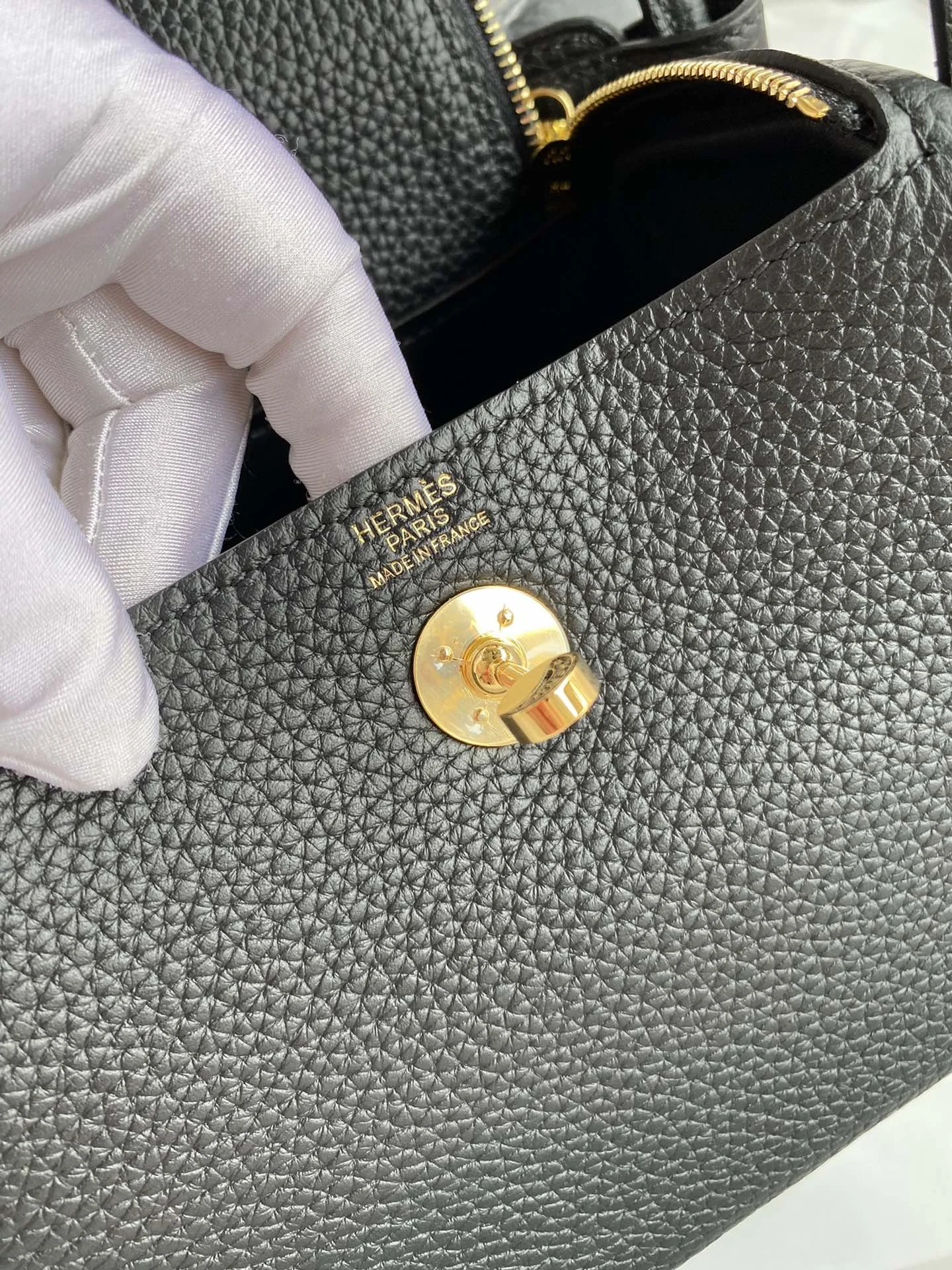 HERMES Shoulder Bags TC Leather (Black-Gold) 19CM H50202608090390 - Image 7