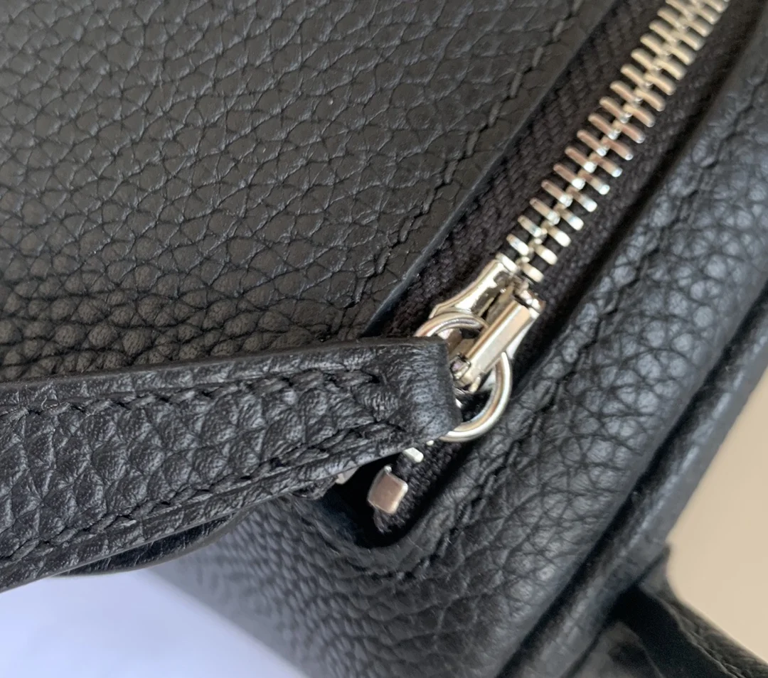 HERMES Shoulder Bags TC Leather (Black-Silver) 19CM H50202608090380 - Image 9